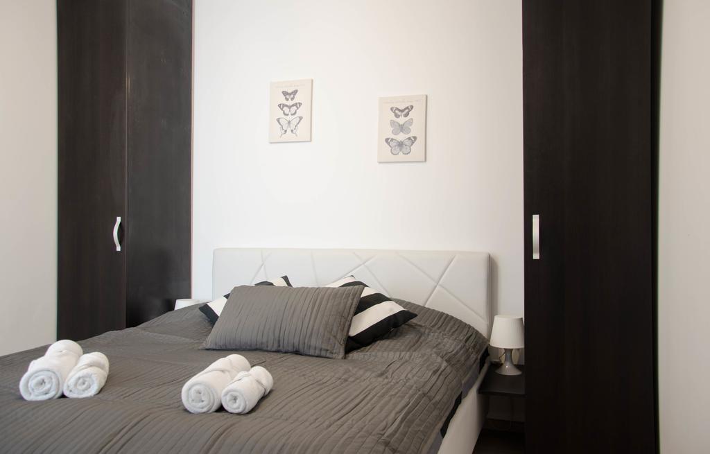 Apartment Old By Urbanesq Bukarest